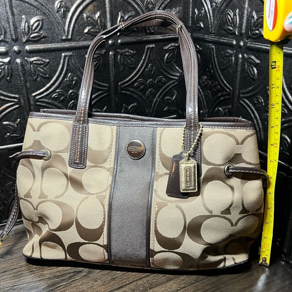 Coach Handbags - Coach purse